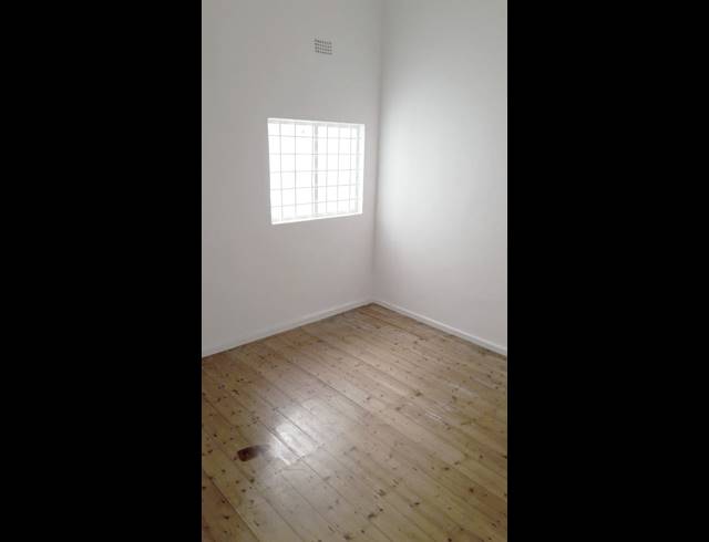 2 bed property to rent in OBSERVATORY